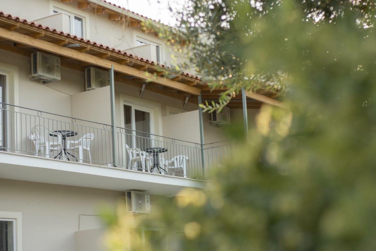 Luca Mare Bed and Breakfast Γουβιά Εξωτερικό φωτογραφία